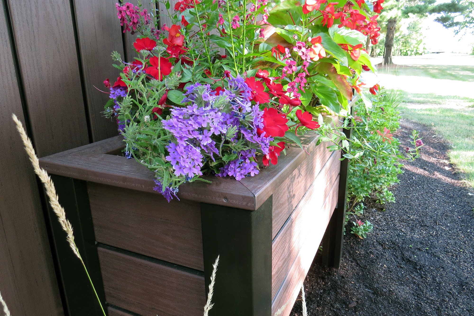 PlanxPlanters_HQ-Patio-S19_0017_E_3000x2000_72dpi