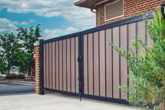 ToughGate_Dominos-4317_PVCGates_HerndonVA_001_E_3000x2000_72dpi