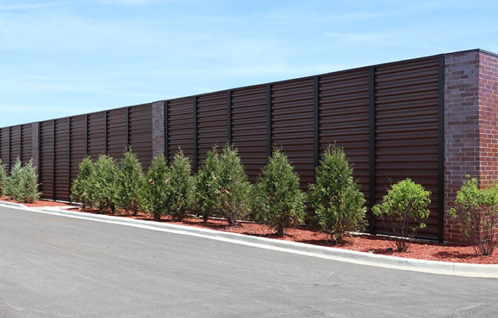 Covrit-Wall-7.2-Rib-parking-lot-screening