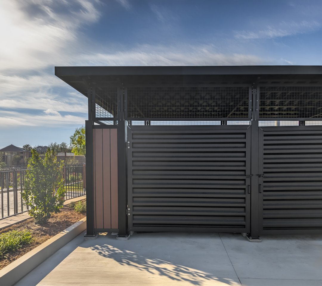 Covrit-Roofed-equipment-Enclosure-vertical-plankwall-gas-station